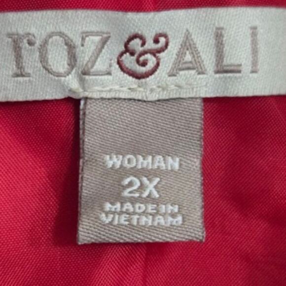 Roz & Ali Women’s Cropped Red Jacket Size 2X Pockets Zip Detail - Picture 6 of 8